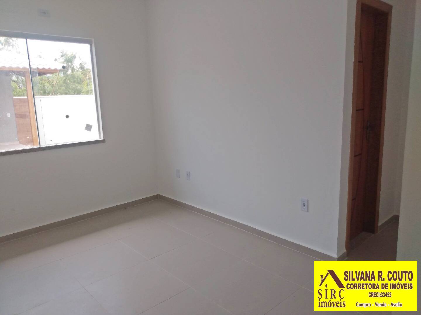 Casa à venda com 2 quartos, 220m² - Foto 4