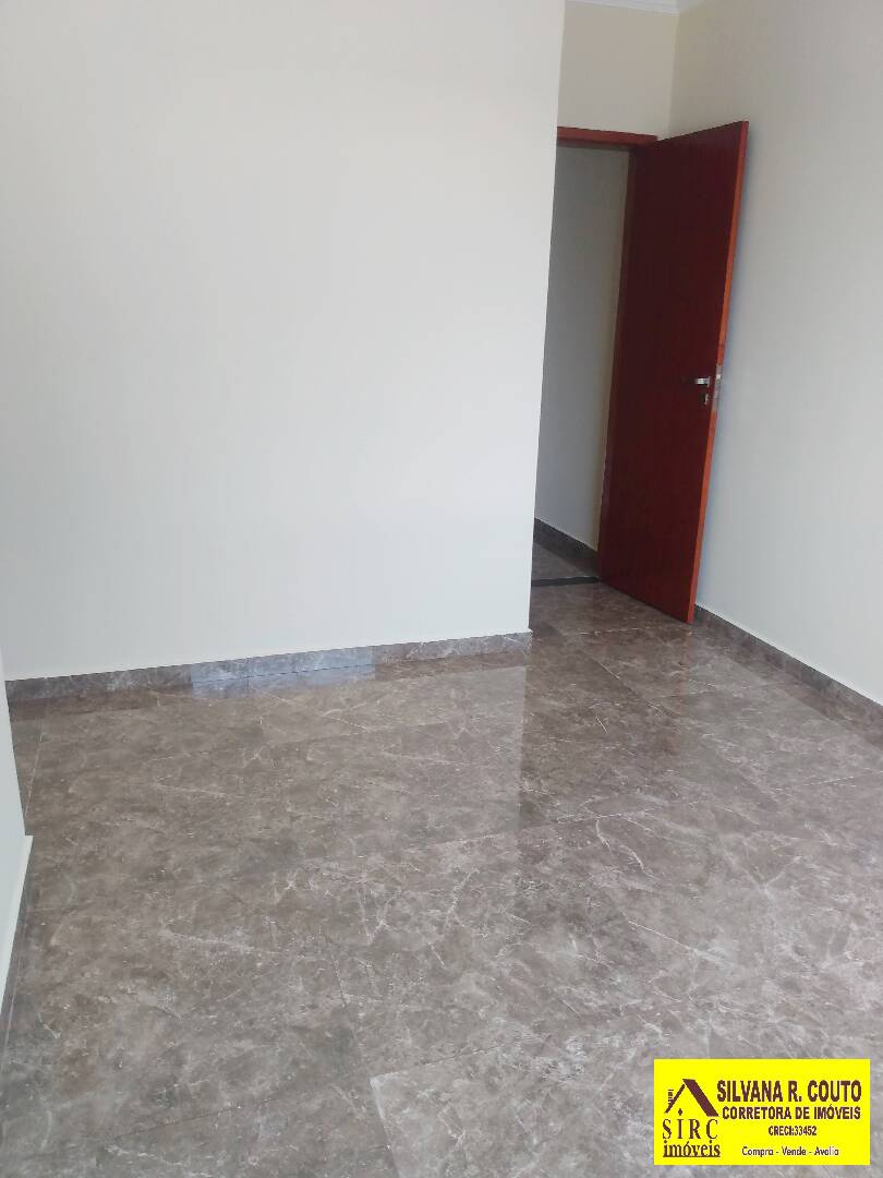 Casa à venda com 3 quartos, 2402m² - Foto 10