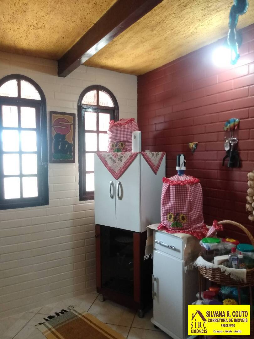 Casa à venda com 4 quartos, 360m² - Foto 25