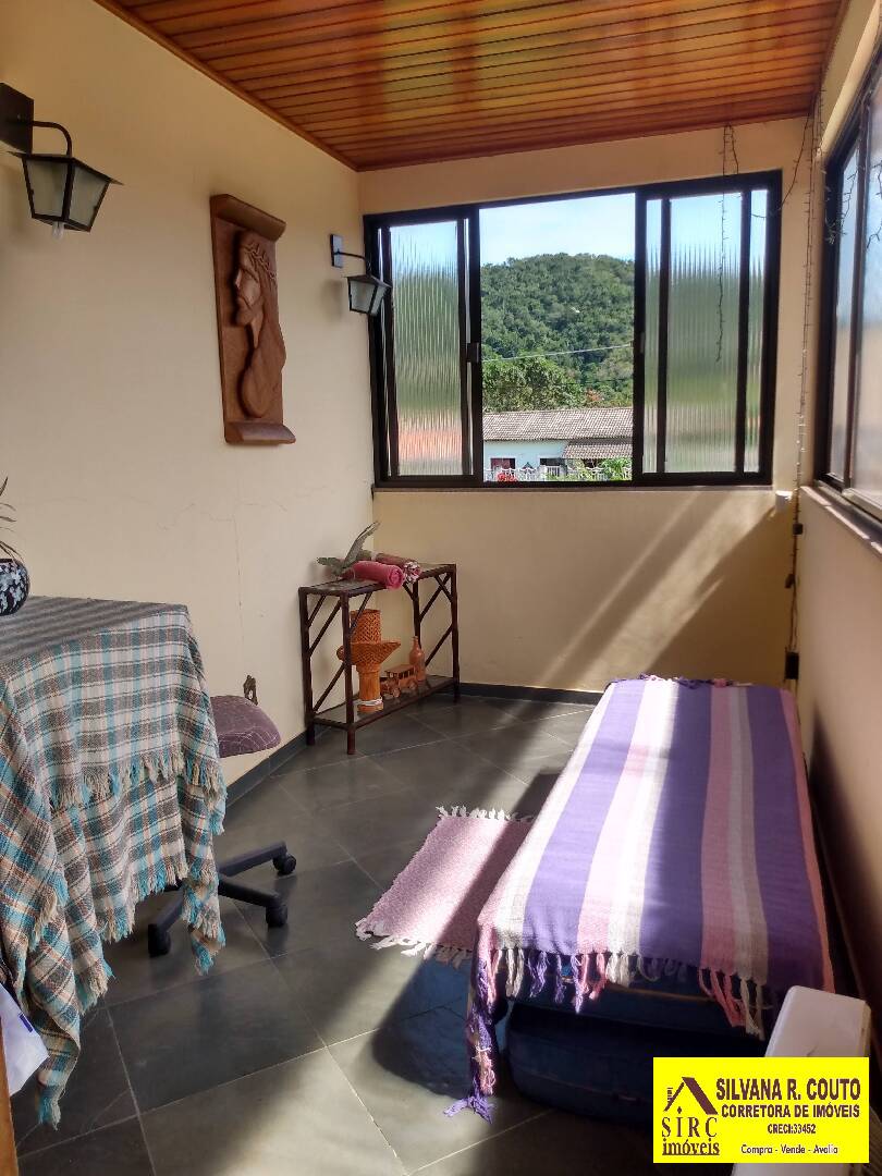 Casa à venda com 4 quartos, 360m² - Foto 48