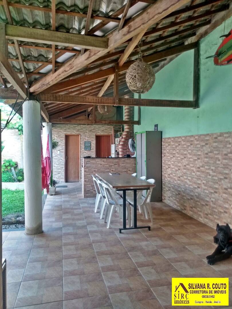 Casa à venda com 3 quartos, 300m² - Foto 7