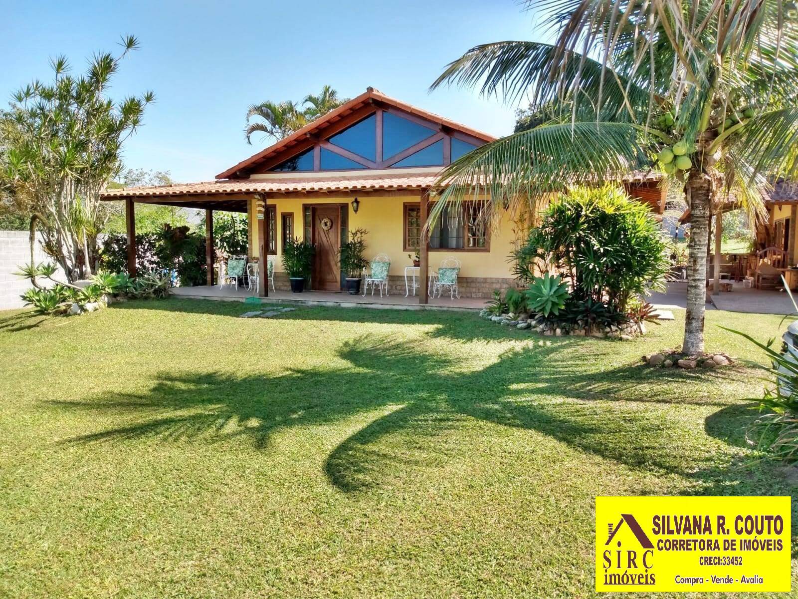 Fazenda à venda com 3 quartos, 1900m² - Foto 1