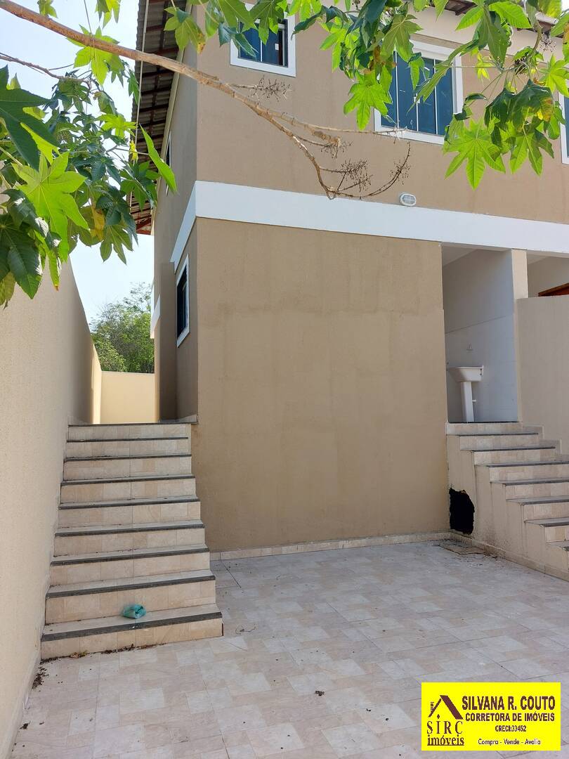 Casa à venda com 2 quartos, 200m² - Foto 2