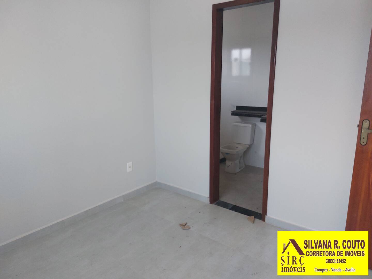 Casa à venda com 2 quartos, 100m² - Foto 11