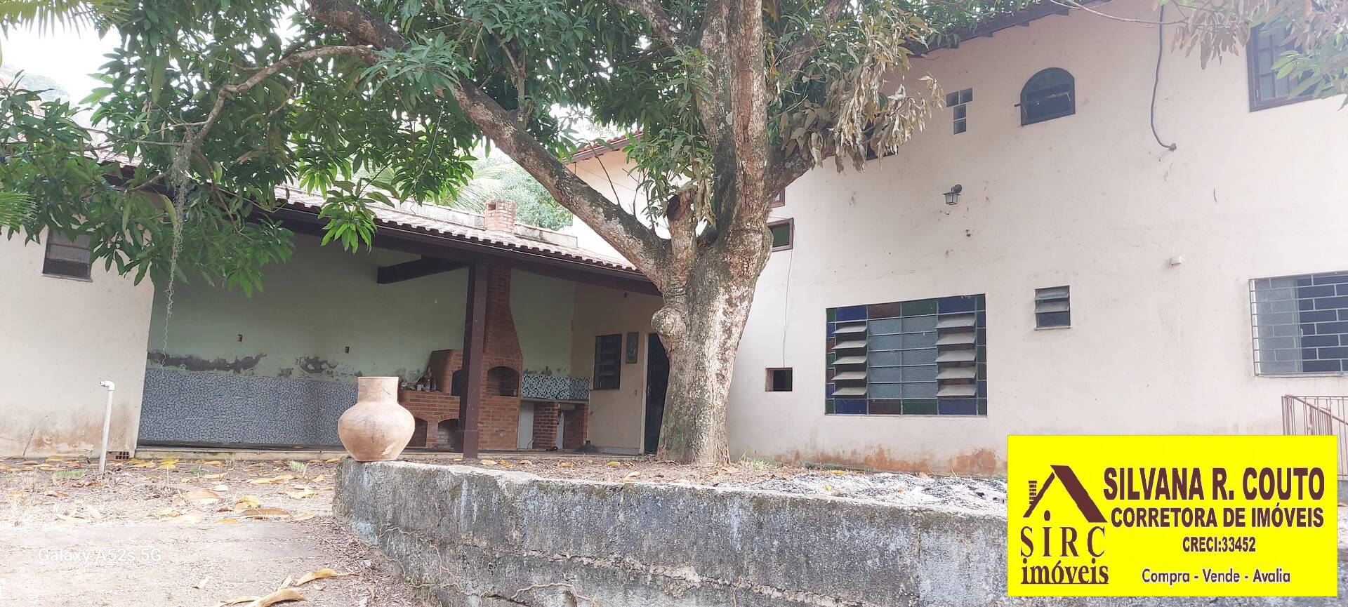 Fazenda à venda com 3 quartos, 1400m² - Foto 1