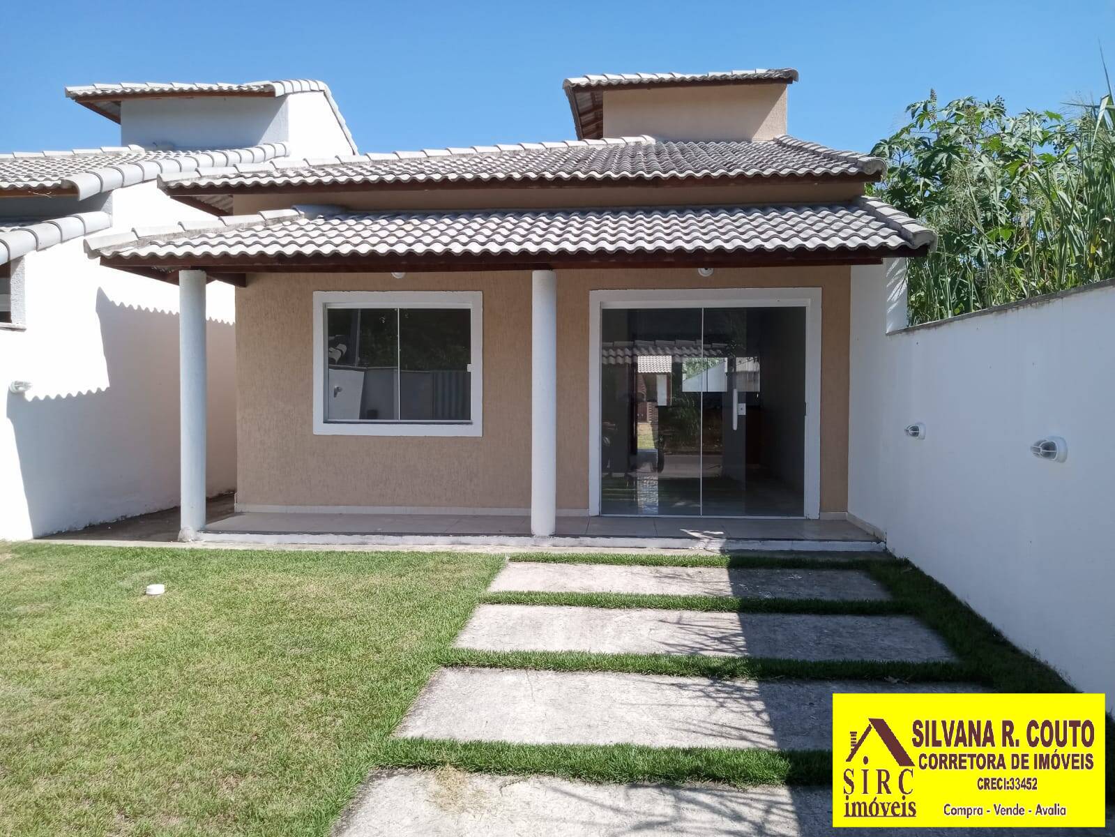 Casa à venda com 2 quartos, 240m² - Foto 1