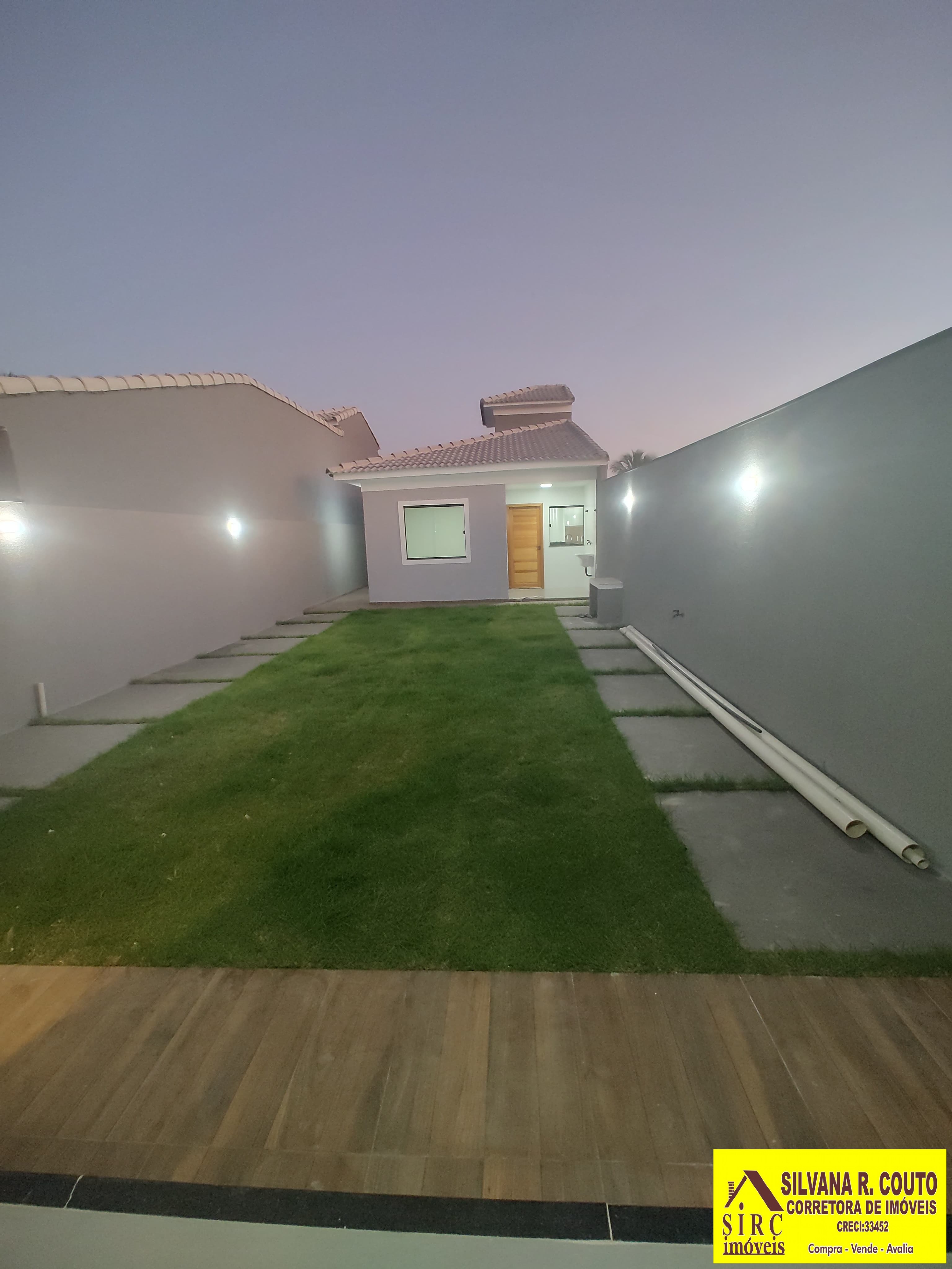 Casa à venda com 2 quartos, 240m² - Foto 2