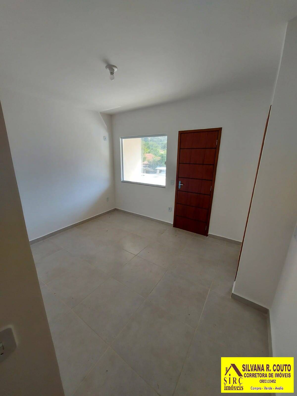 Casa à venda com 2 quartos, 220m² - Foto 3