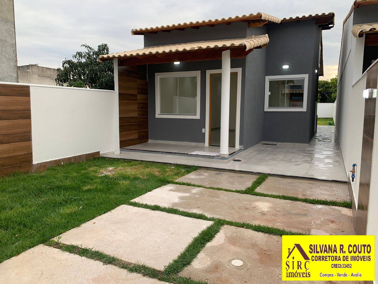 Casa à venda com 2 quartos, 240m² - Foto 1